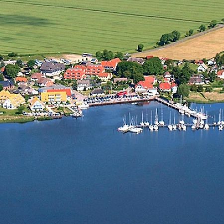 Hotel- & Ferienanlage Kapitaens-Haeuser Breege Esterno foto