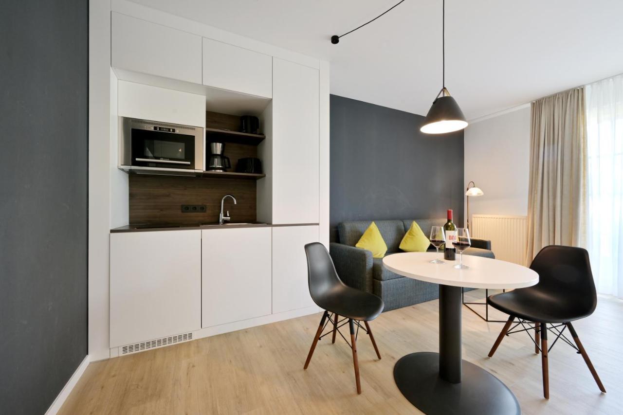 Hotel- & Ferienanlage Kapitaens-Haeuser Breege Esterno foto