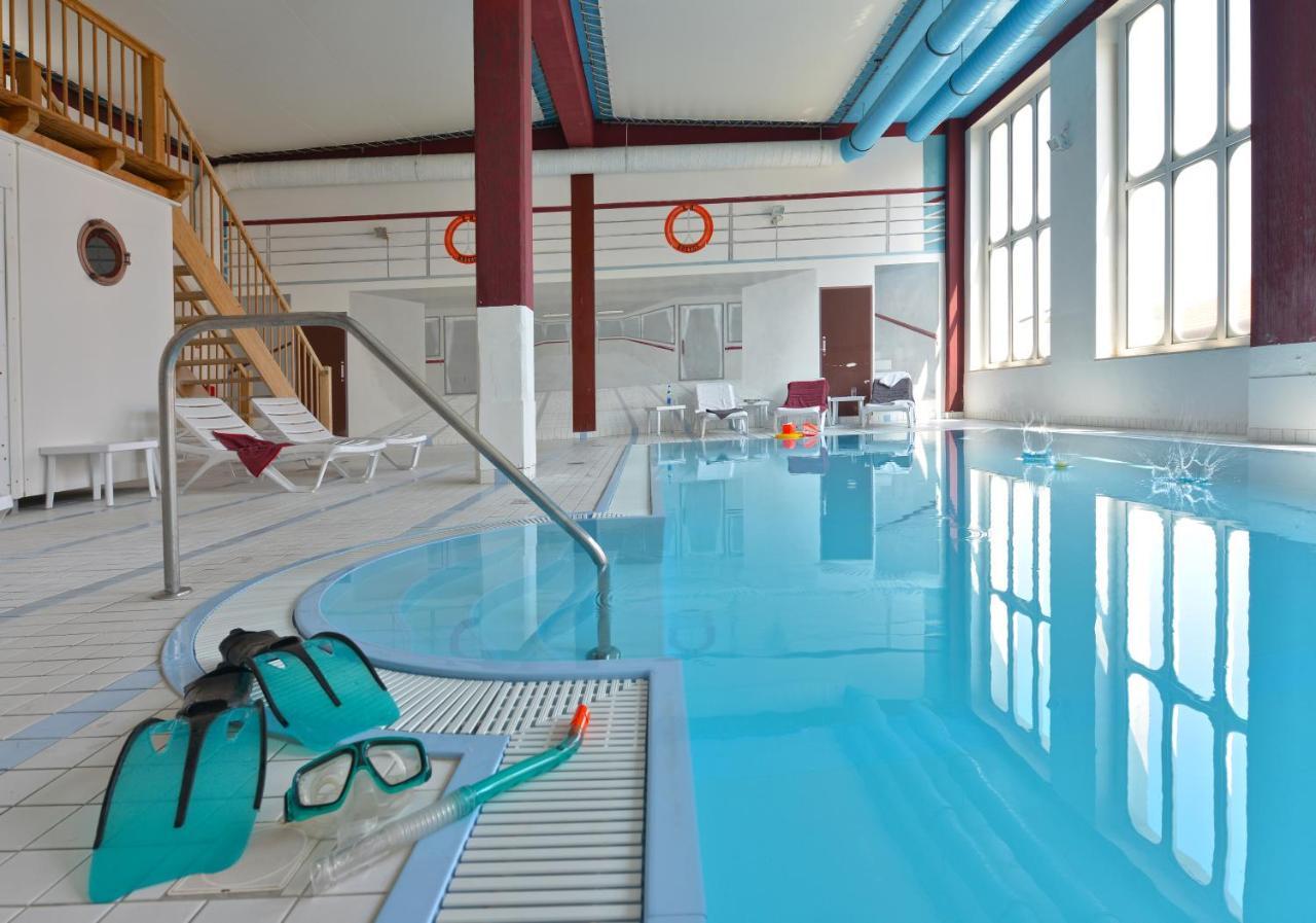 Hotel- & Ferienanlage Kapitaens-Haeuser Breege Esterno foto