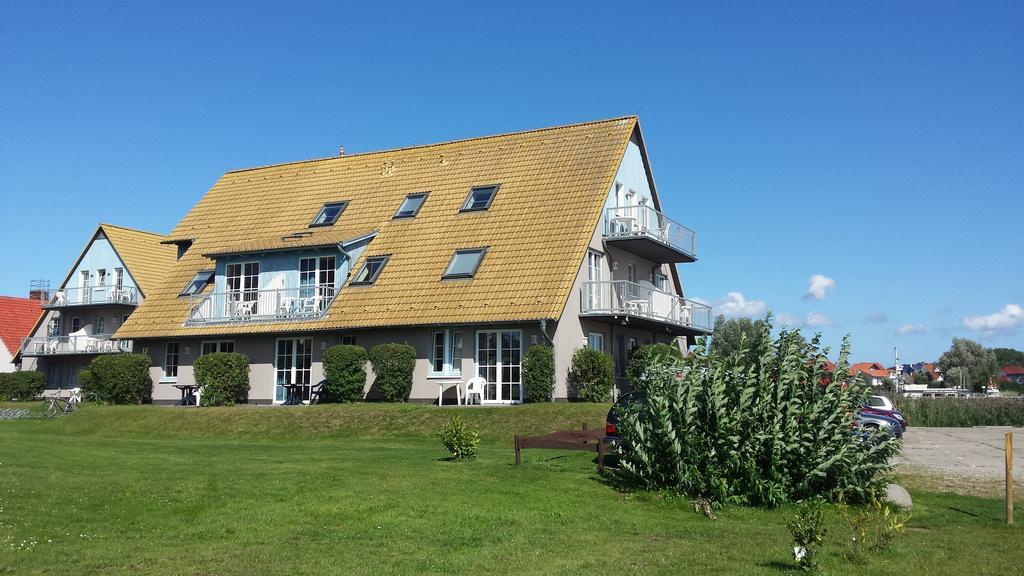 Hotel- & Ferienanlage Kapitaens-Haeuser Breege Esterno foto