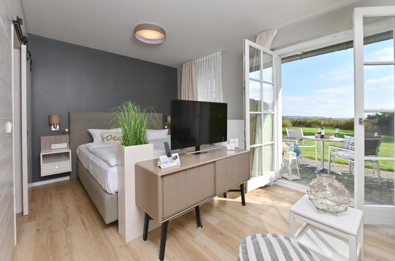 Hotel- & Ferienanlage Kapitaens-Haeuser Breege Esterno foto