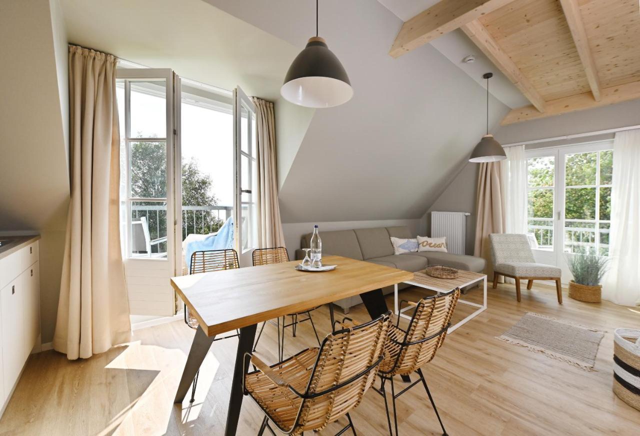 Hotel- & Ferienanlage Kapitaens-Haeuser Breege Esterno foto