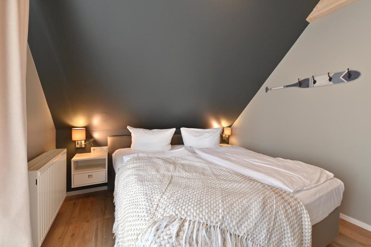 Hotel- & Ferienanlage Kapitaens-Haeuser Breege Esterno foto
